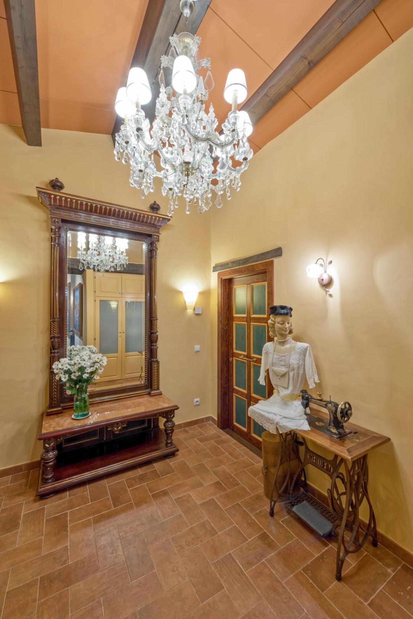 Hotel Cal Sastre Santa Pau Rum bild