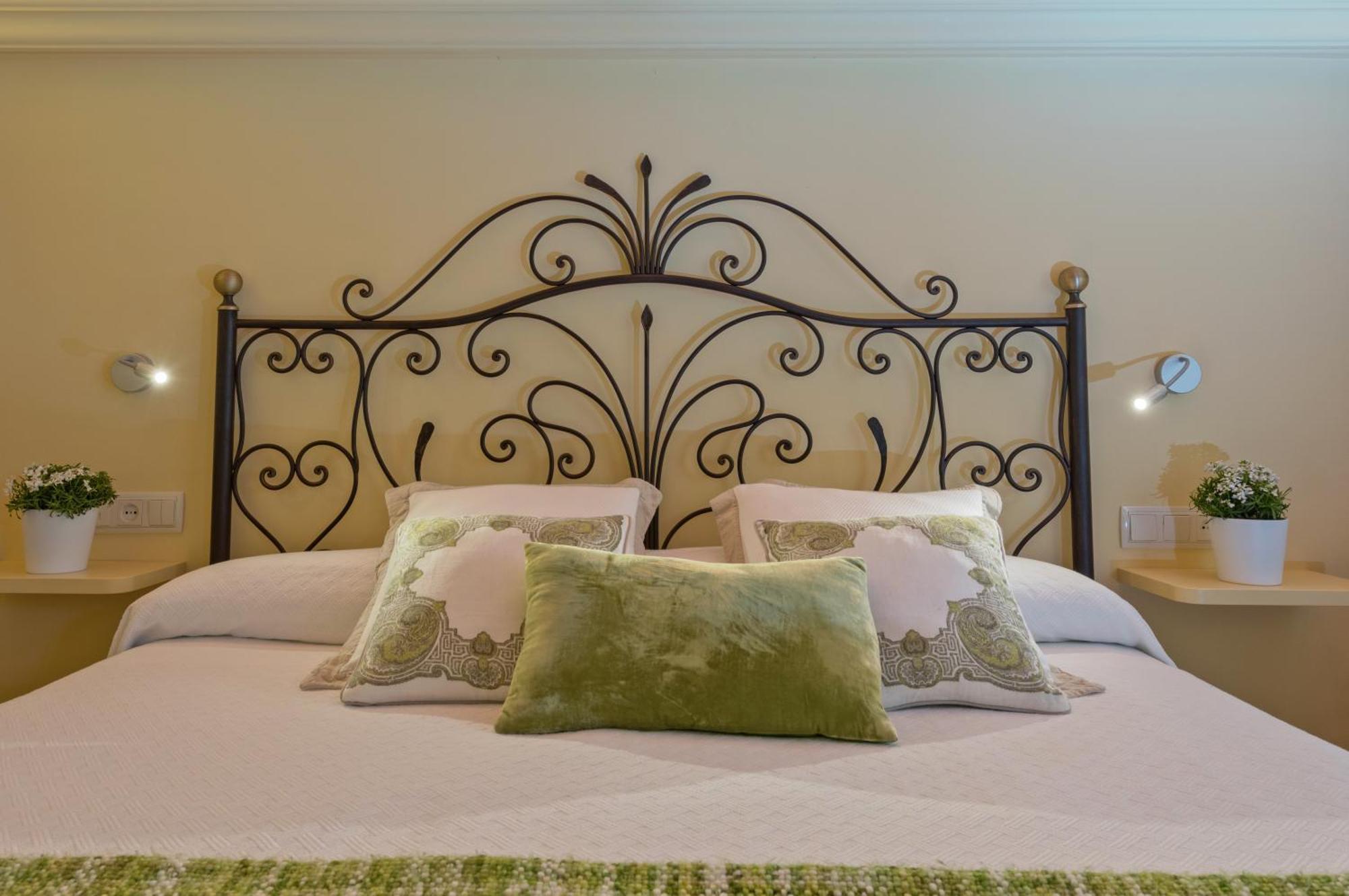 Hotel Cal Sastre Santa Pau Rum bild