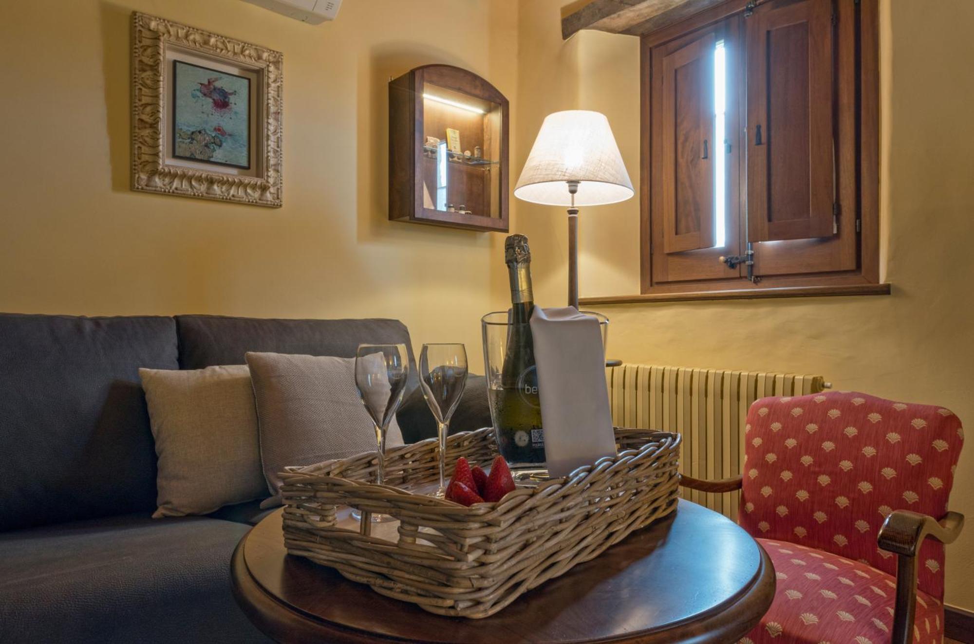 Hotel Cal Sastre Santa Pau Rum bild