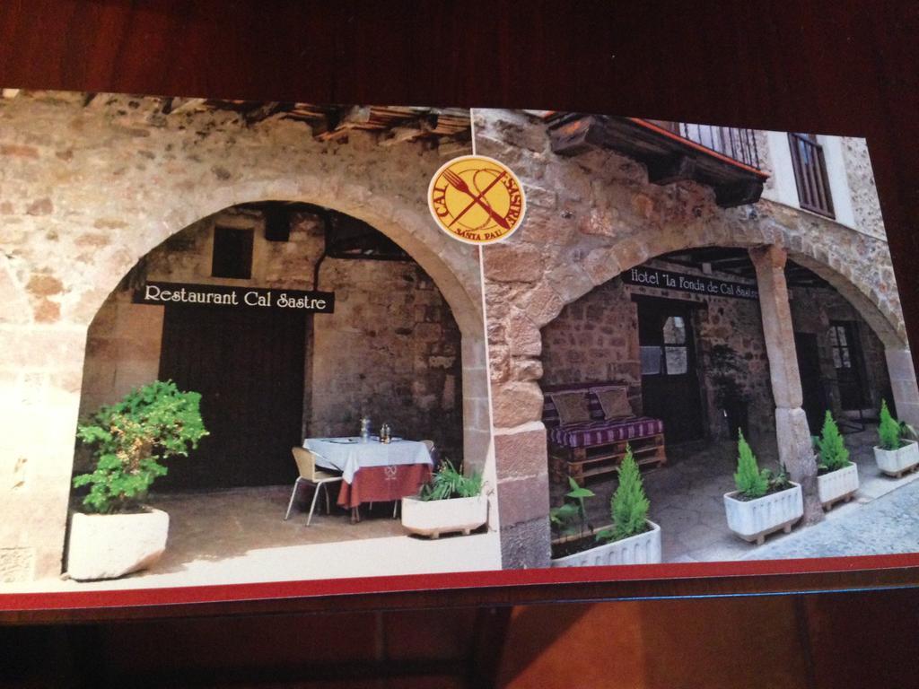 Hotel Cal Sastre Santa Pau Exteriör bild