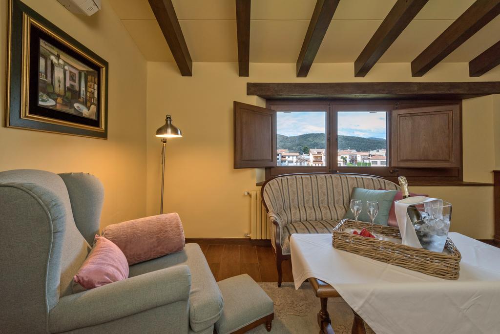 Hotel Cal Sastre Santa Pau Rum bild